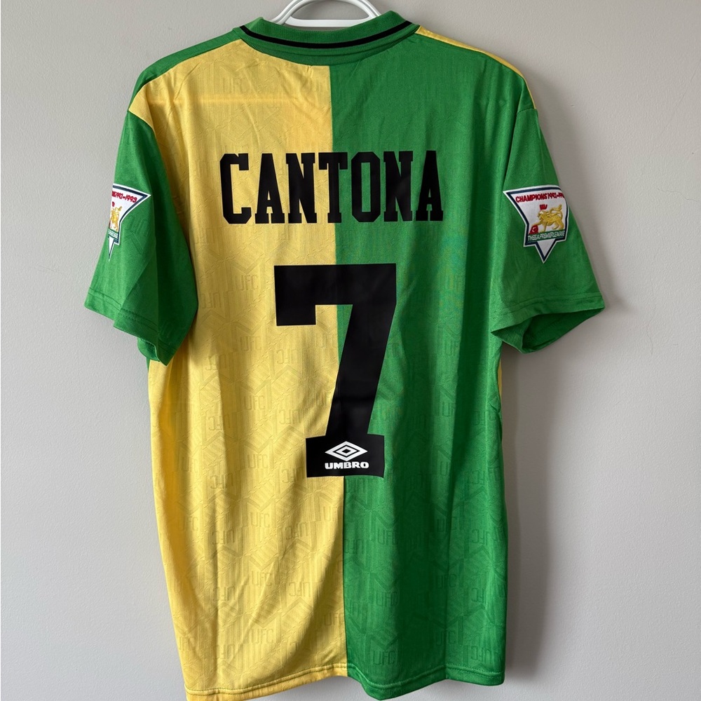 Eric Cantona Manchester United New Menβs Retro Vintage Umbro Soccer Jersey - Picture 10 of 11